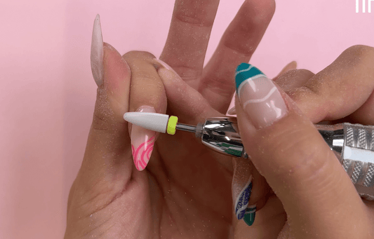 Aftagning og prep med elektrisk neglefil - Nailster Denmark