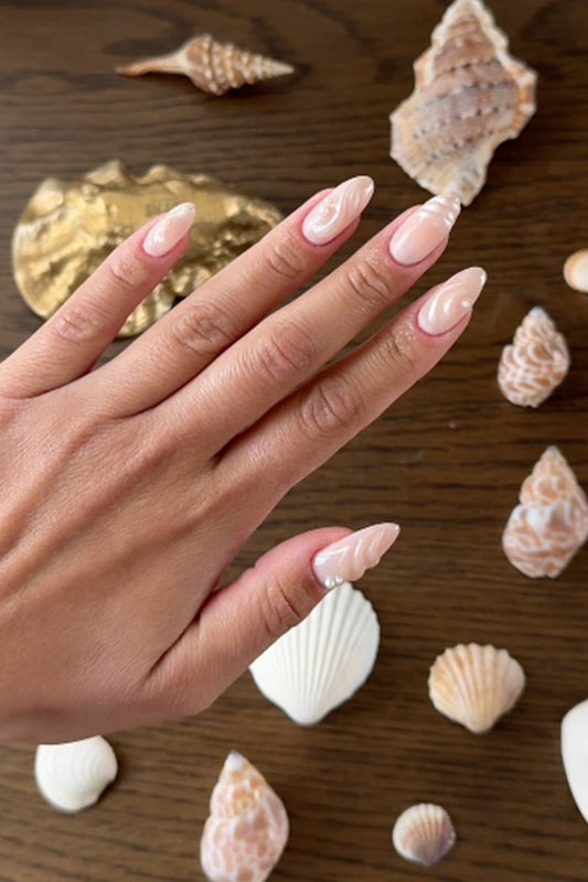 Beach Vacation Look - Katrine Regnbue | Nailster Denmark