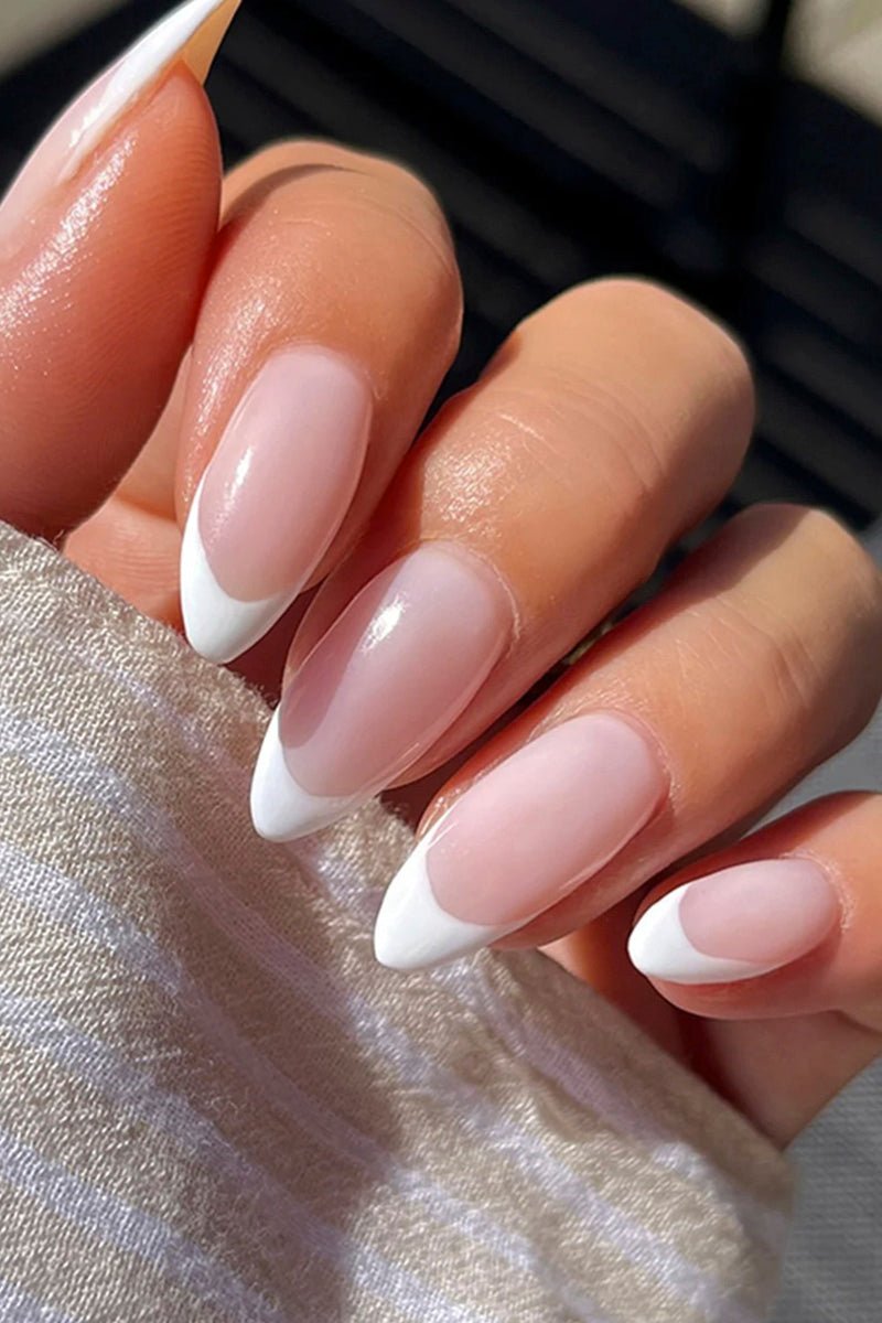 Classic French Look | Nailster Denmark
