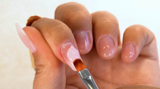 Forlængelse med Polygel med dualform 5