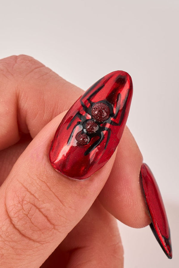 Blood Web Look | Nailster Denmark
