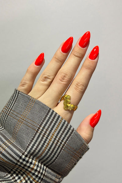 Boss Lady  · 385 - Hand