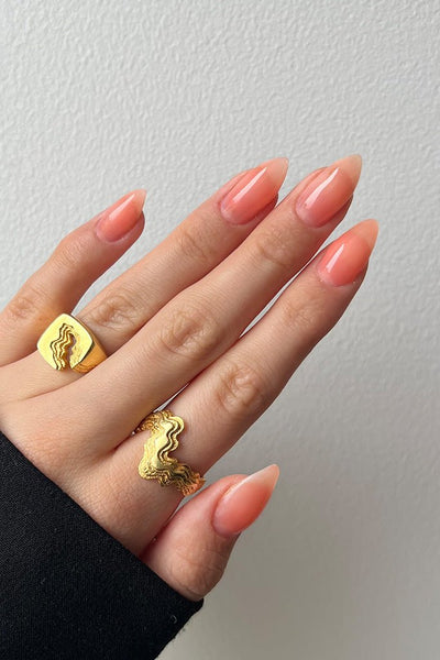 Koral  · 211 - Hand