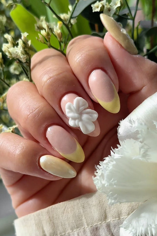 Butter Yellow Look - Katrine Regnbue | Nailster Denmark