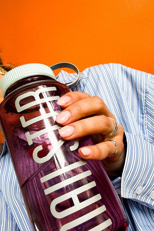 Cherry Moon - 1.0L Water Bottle | Nailster Denmark