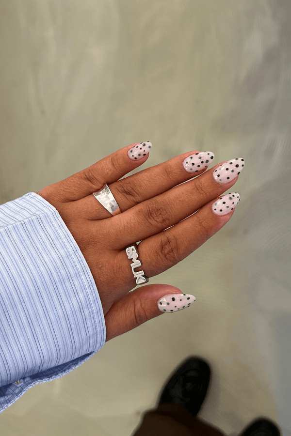 Chic Spots Look | Nailster Denmark