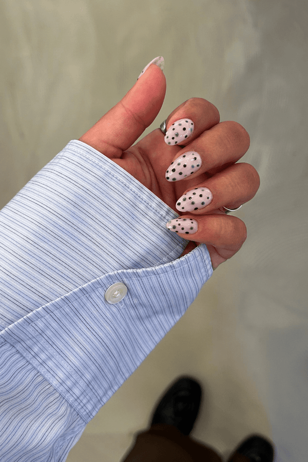 Chic Spots Look | Nailster Denmark