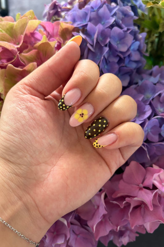 Chocolate Daisy Look | Nailster Denmark