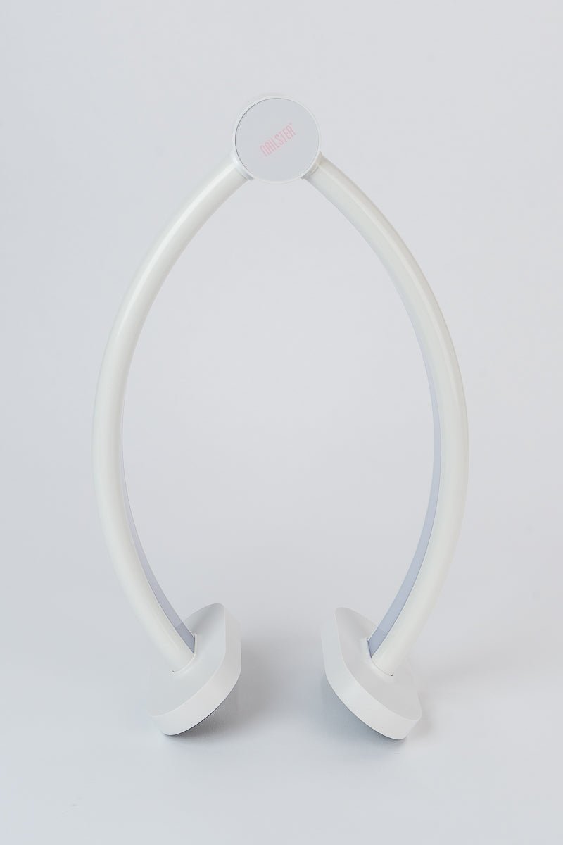 Curve LED Bordlampe | Nailster Denmark