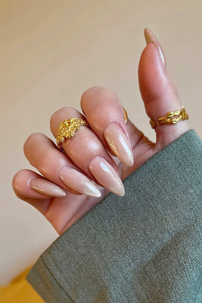 Fairy Dust Cat Eye · 334 - Hand