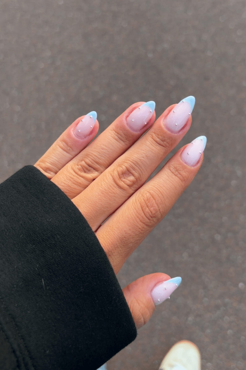 Frosted French Look | Nailster Denmark