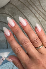 Glow Getter · 571 | Nailster Denmark