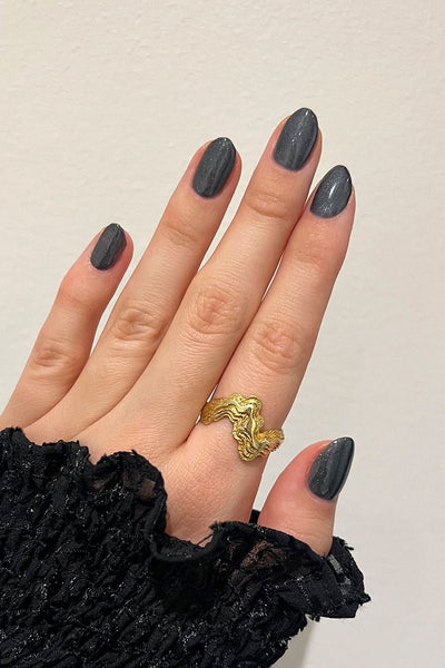 In The Deep Cat Eye · 331 - Hand