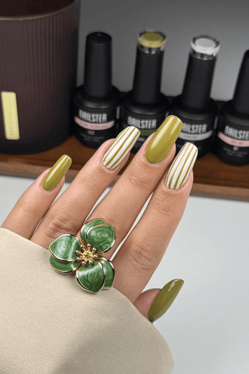 Matcha Lines Look | Nailster Denmark