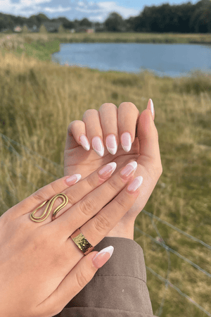Milky French Look | Nailster Denmark