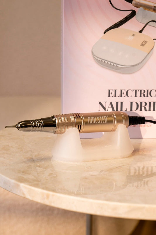 Nailster elektrisk neglefil - inklusiv 4 negle bits | Nailster Denmark