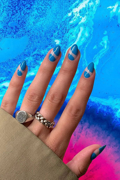 Oceana  · 74 - Hand