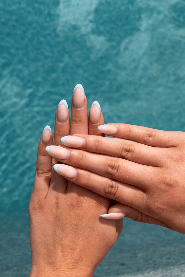 Poolside French Look | Nailster Denmark