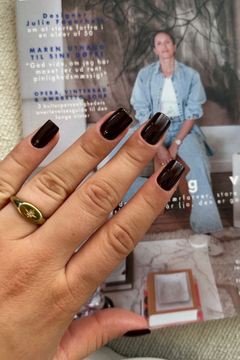 Press & Go - Brown obsession - Square | Nailster Denmark