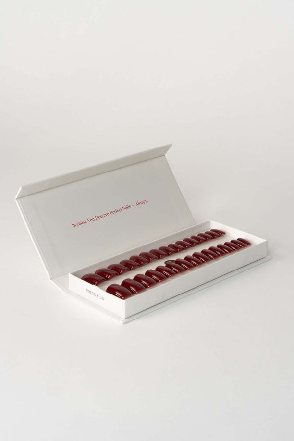 Press & Go - Cherry Cat Eye - Square | Nailster Denmark