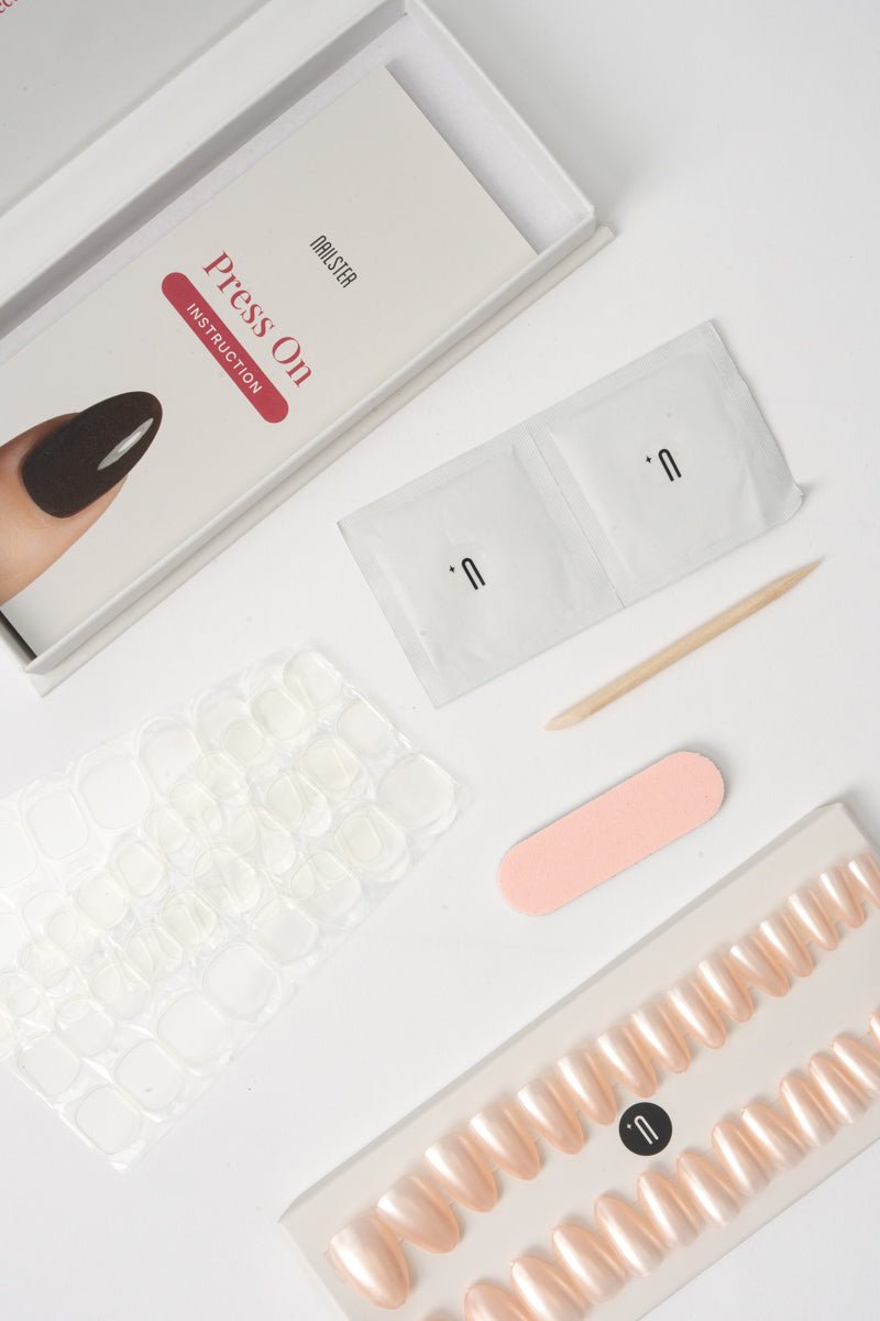 Press & Go - Classic Glazed - Almond | Nailster Denmark
