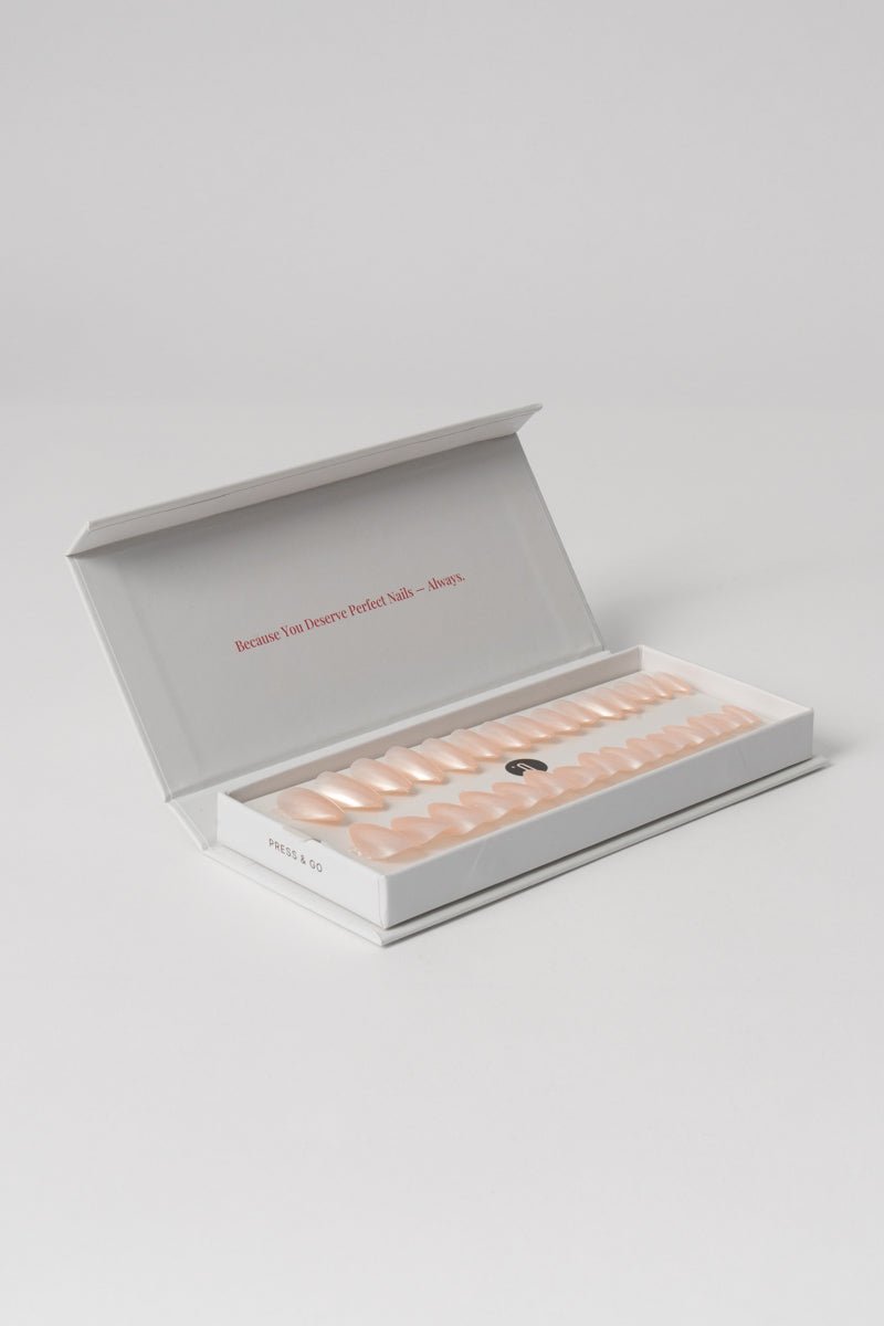 Press & Go - Classic Glazed - Almond | Nailster Denmark