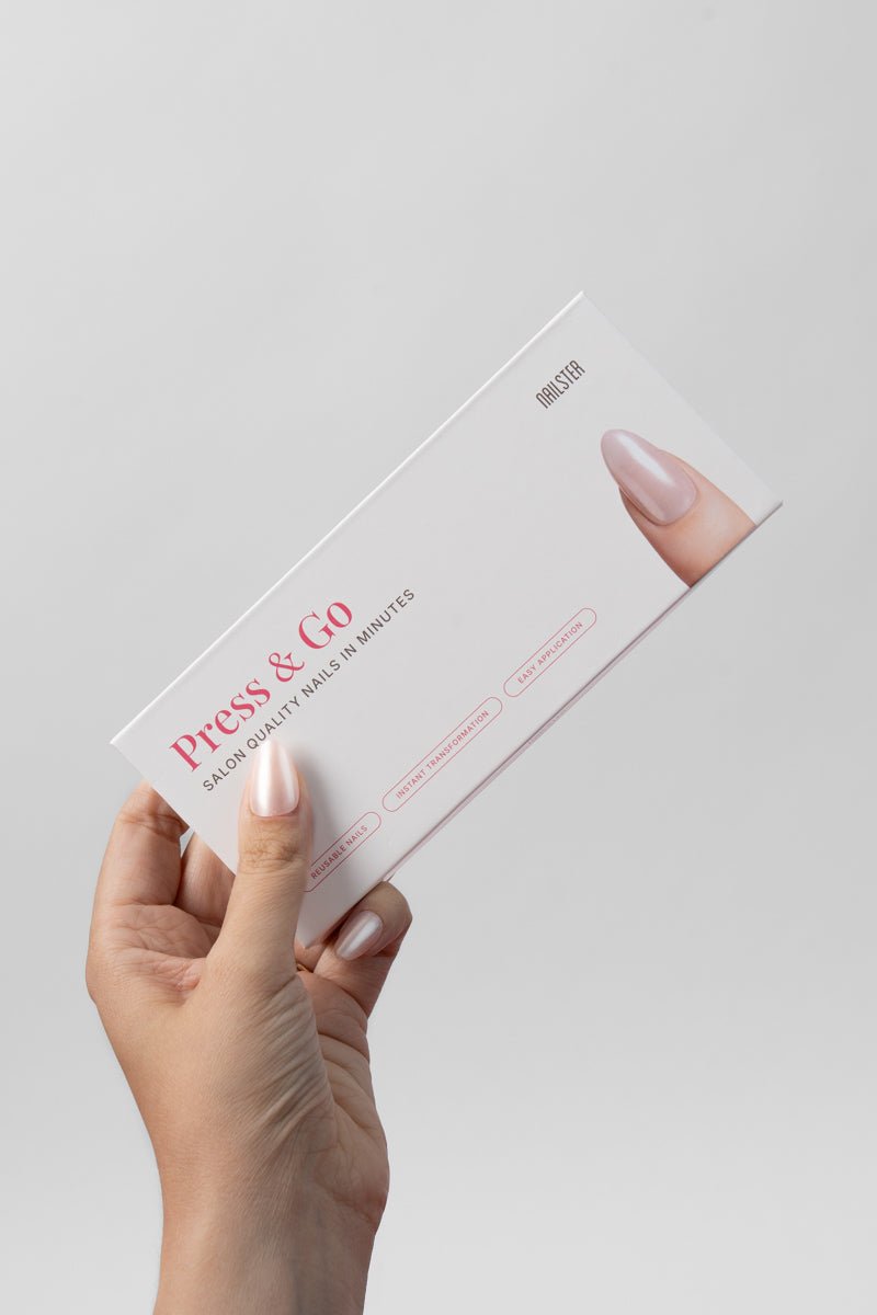 Press & Go - Classic Glazed - Almond | Nailster Denmark