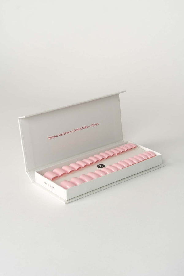 Press & Go - Feel like a girl - Square | Nailster Denmark