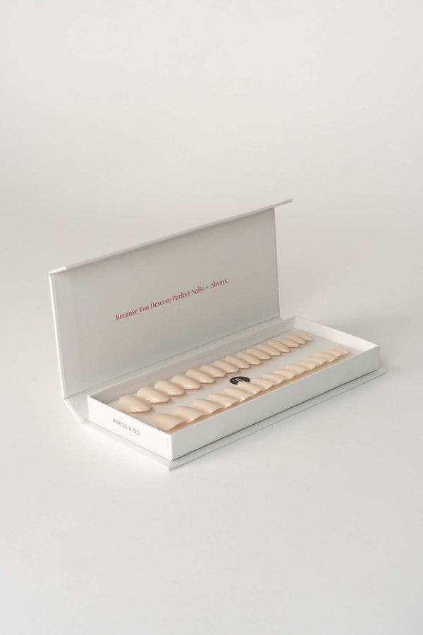 Press & Go - In the Nude - Almond | Nailster Denmark