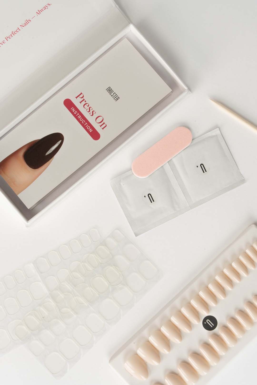 Press & Go - In the Nude - Almond | Nailster Denmark