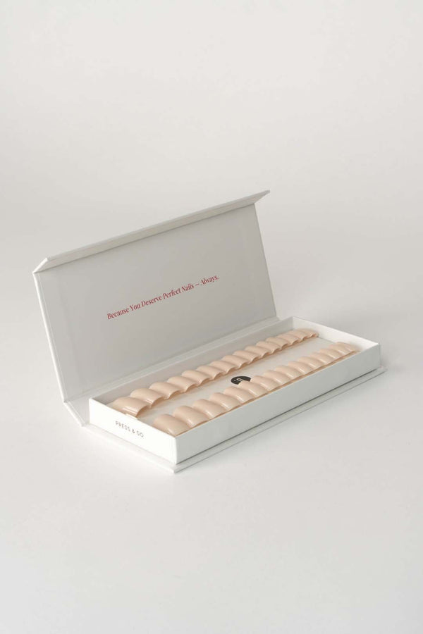 Press & Go - In the Nude - Square | Nailster Denmark