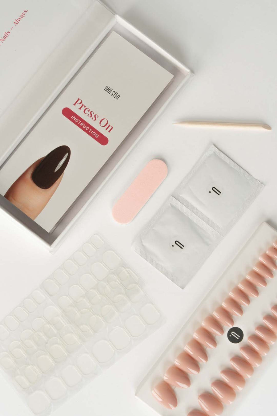 Press & Go - (not) in the mood - Almond | Nailster Denmark
