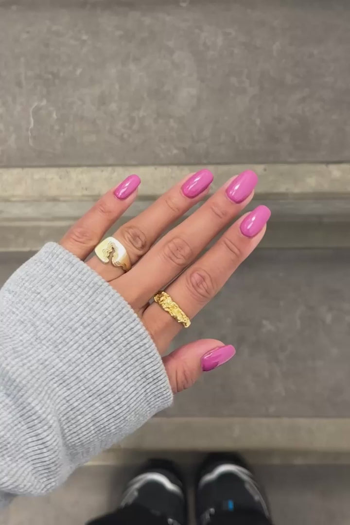 Dusty Fuchsia · 523 – Gel Polish fra Nailster, video 2