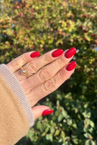 Saint Valentine  · 99 - Hand