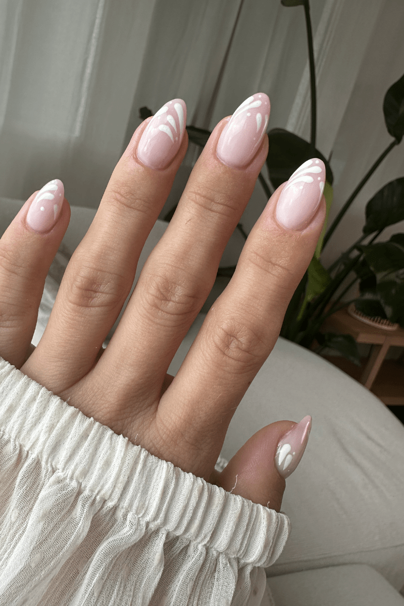White Swirl Look | Nailster Denmark