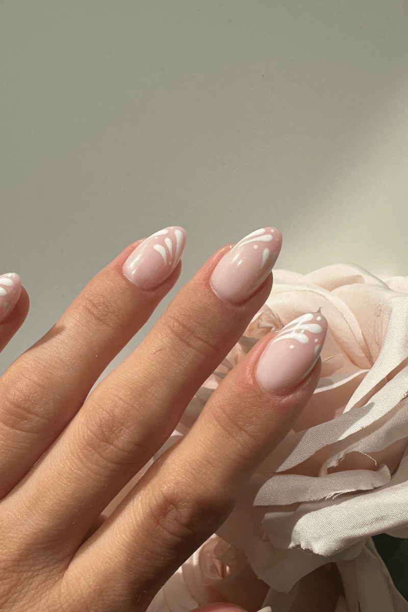 White Swirl Look | Nailster Denmark