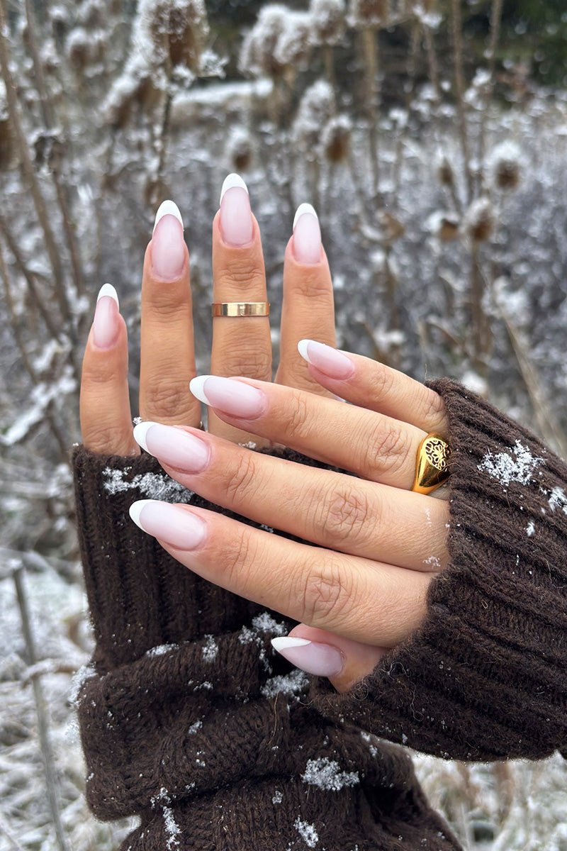 Winter White French | Nailster Denmark