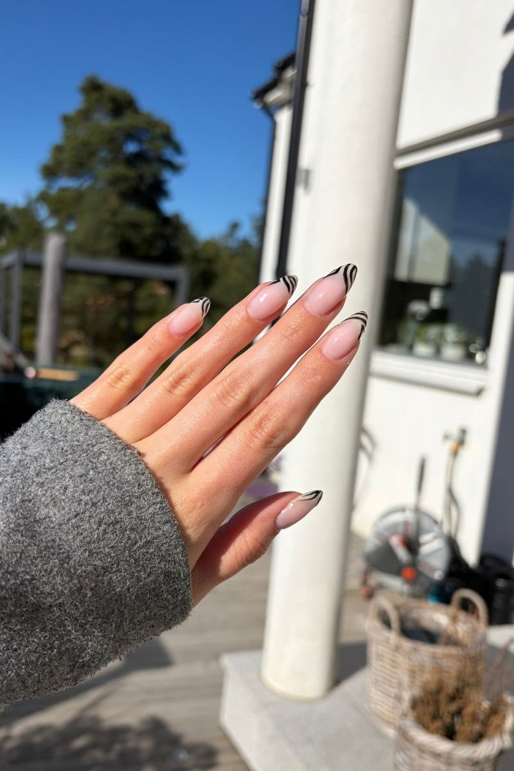 Zebra Tips Look | Nailster Denmark
